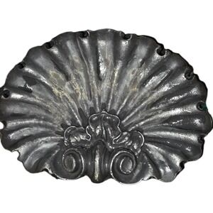 🦪‎ Vintage Cast Iron Shell Dish with Feet – Ornate Heavy Coastal Decor 10"x9"